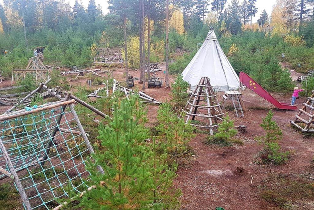 Nybyggd Stuga Intill Skogsbrynet - New Built Cottage Next To The Cowberry Forest Mora Extérieur photo