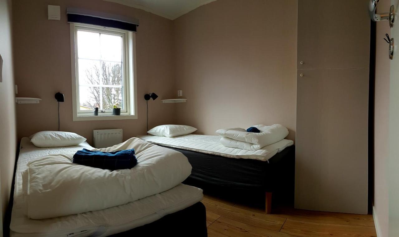 Nybyggd Stuga Intill Skogsbrynet - New Built Cottage Next To The Cowberry Forest Mora Extérieur photo
